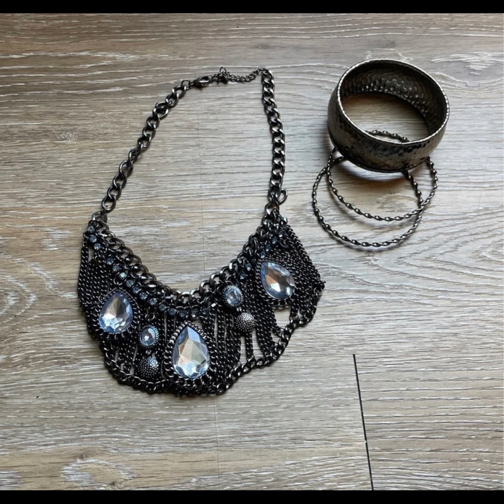 Charming Charlie Set